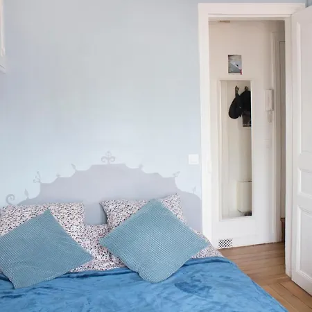 Hostnfly - Superb Under The Roofs Apartment Paris