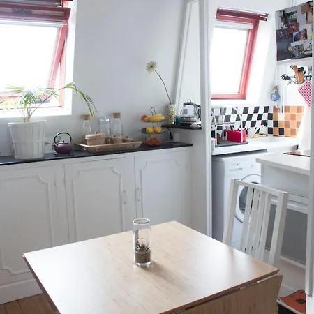 Hostnfly - Superb Under The Roofs Apartamento *